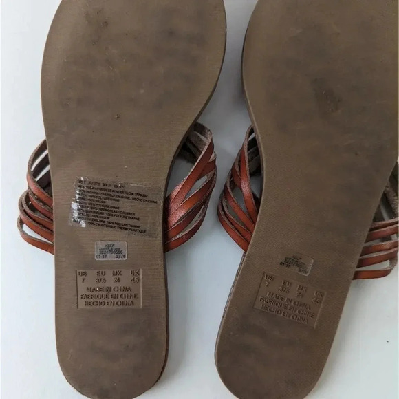American Eagle Outfitters Flip Flops - 7 - Picture 3 of 7